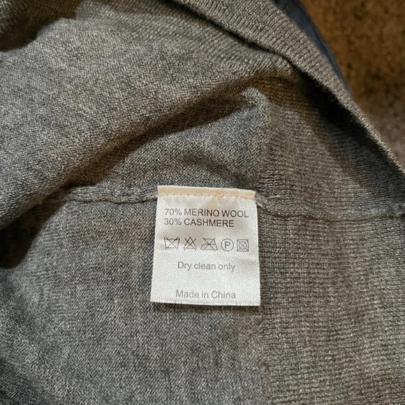 UNTUCKit Cashmere Blend Crew Neck Charcoal Gray Pull Over Sweater EUC - Men's XL - Picture 7 of 7